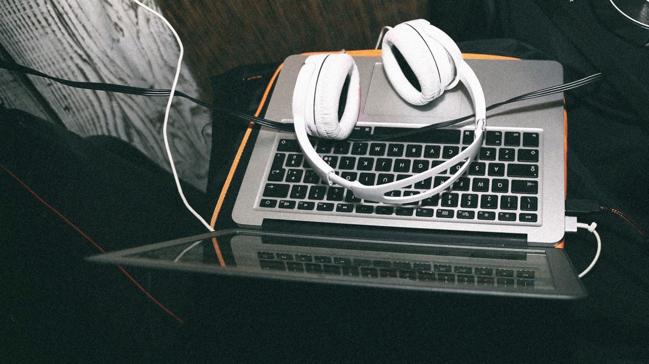 Audio Recordings Emerge Of Linkedin S Dumpster Fire Meeting On Race