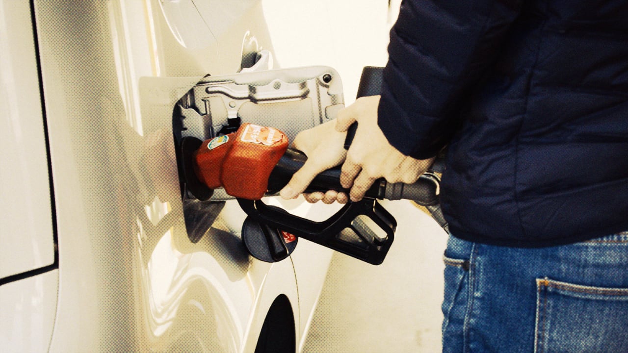 Labor Day weekend 2020 gas prices are low. Will you travel?