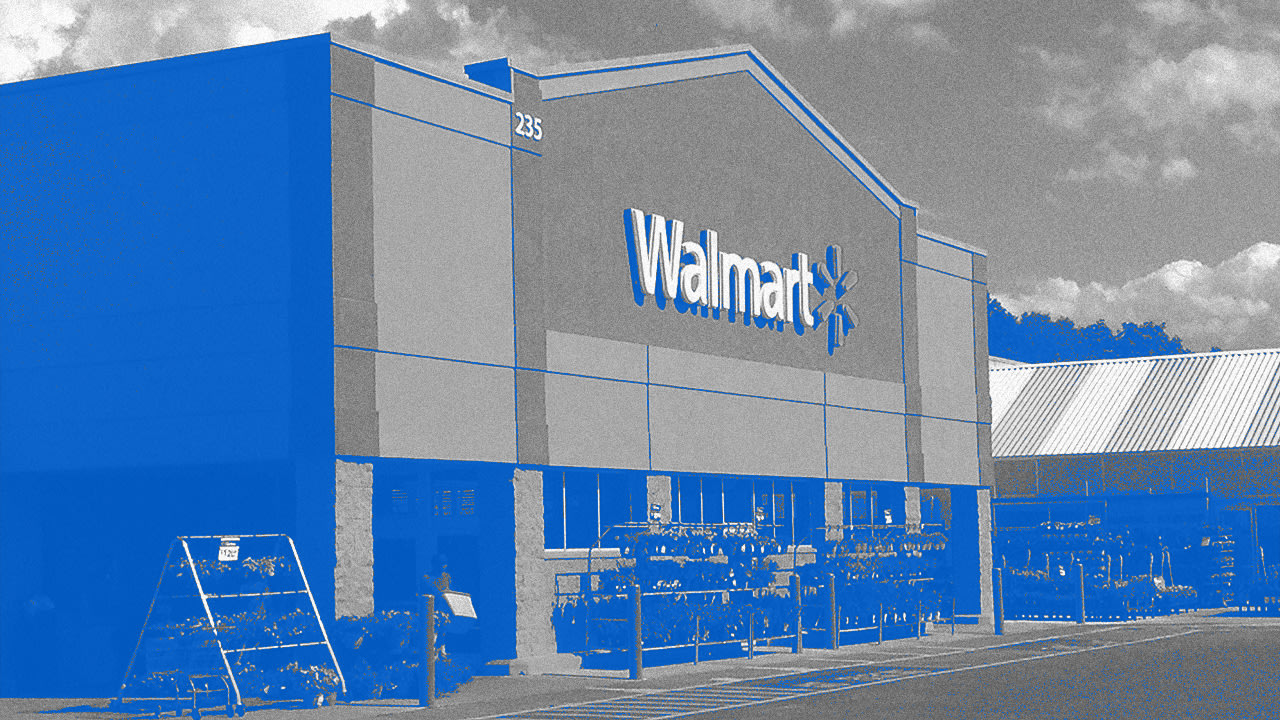 Walmart is giving 165,000 employees a pay raise between 15 and 30 pe