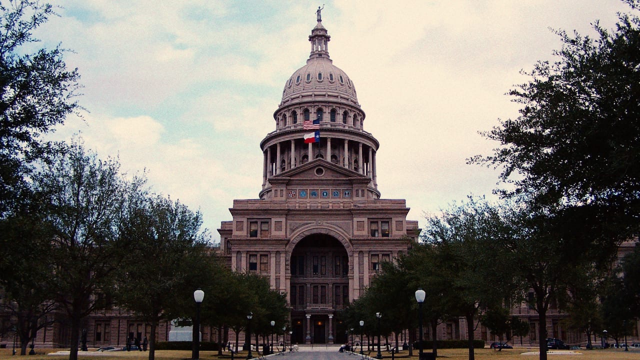 Legal Experts Dismiss Texas Ag Election Lawsuit As Crazy Legal Experts Dismiss Texas Ag Election Lawsuit As Crazy