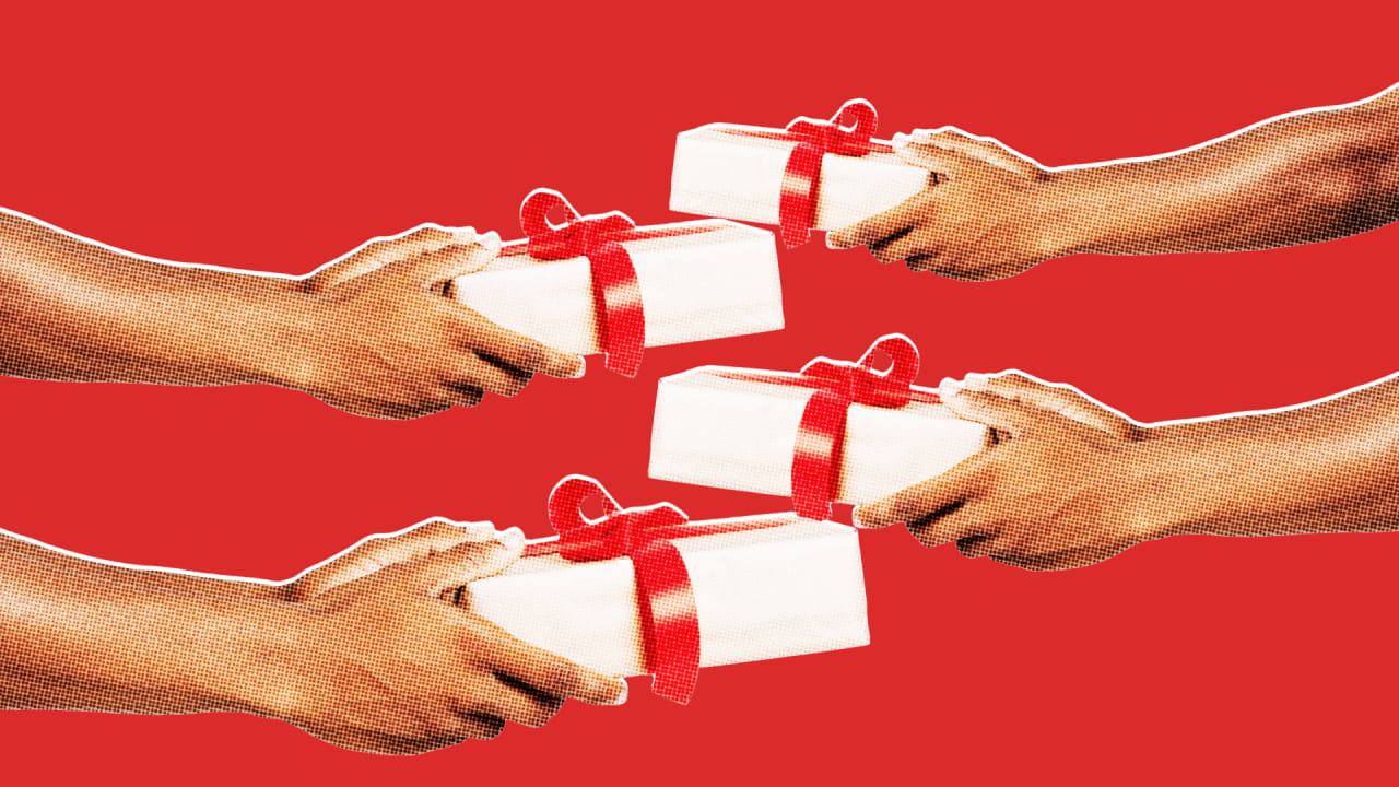 Are Gift Cards a Good Gift? | Dundle Magazine