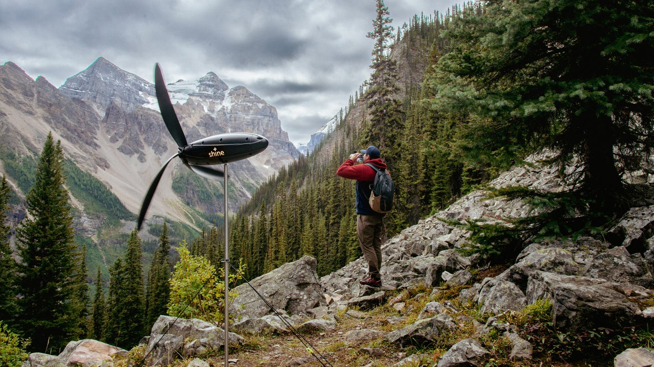 Shine is a portable wind turbine that fits in your backpack - Vimarsana News