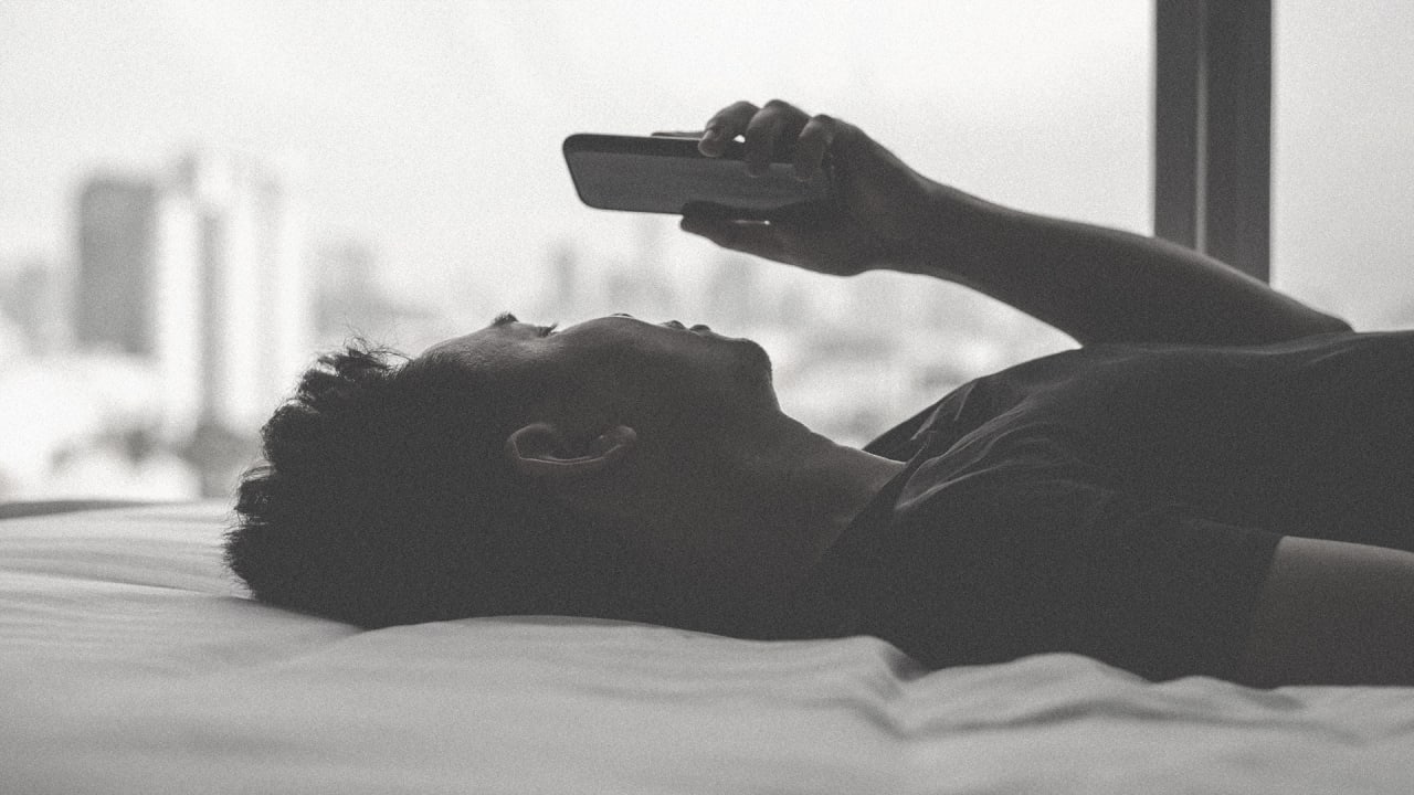 How To Stop Endlessly Scrolling On Your Phone