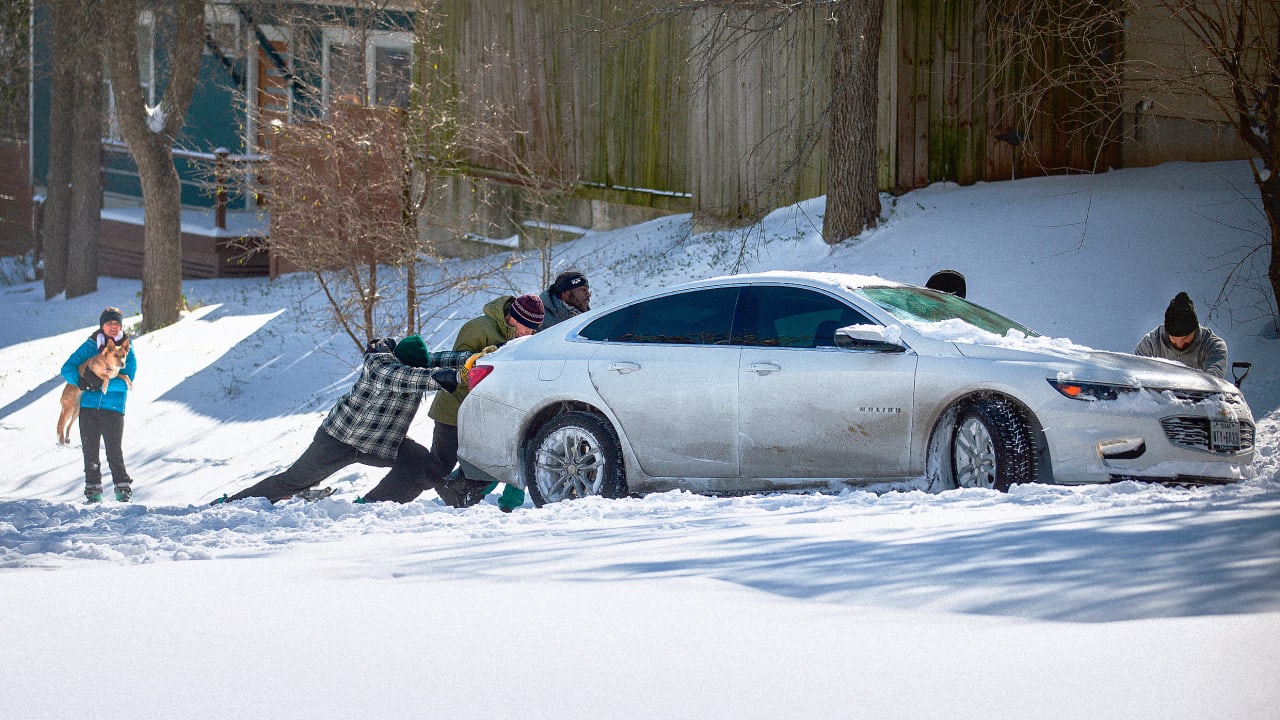 'There's no other means of survival': How neighbors are relying on eac