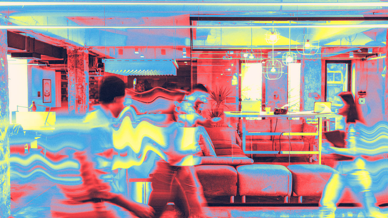 Bosses are asking employees to come back to the office. Employees are listening