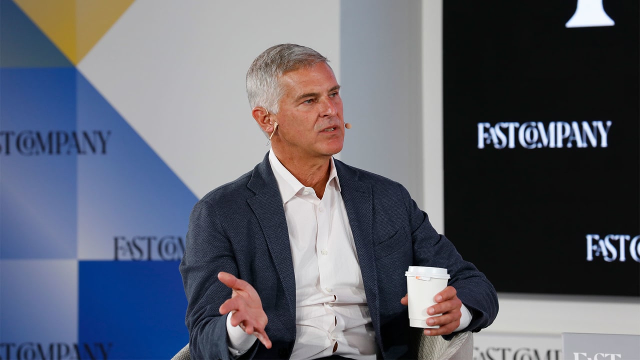hilton hotel ceo salary
