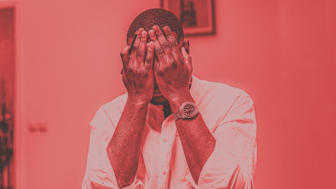 How to spot and manage an insecure boss
