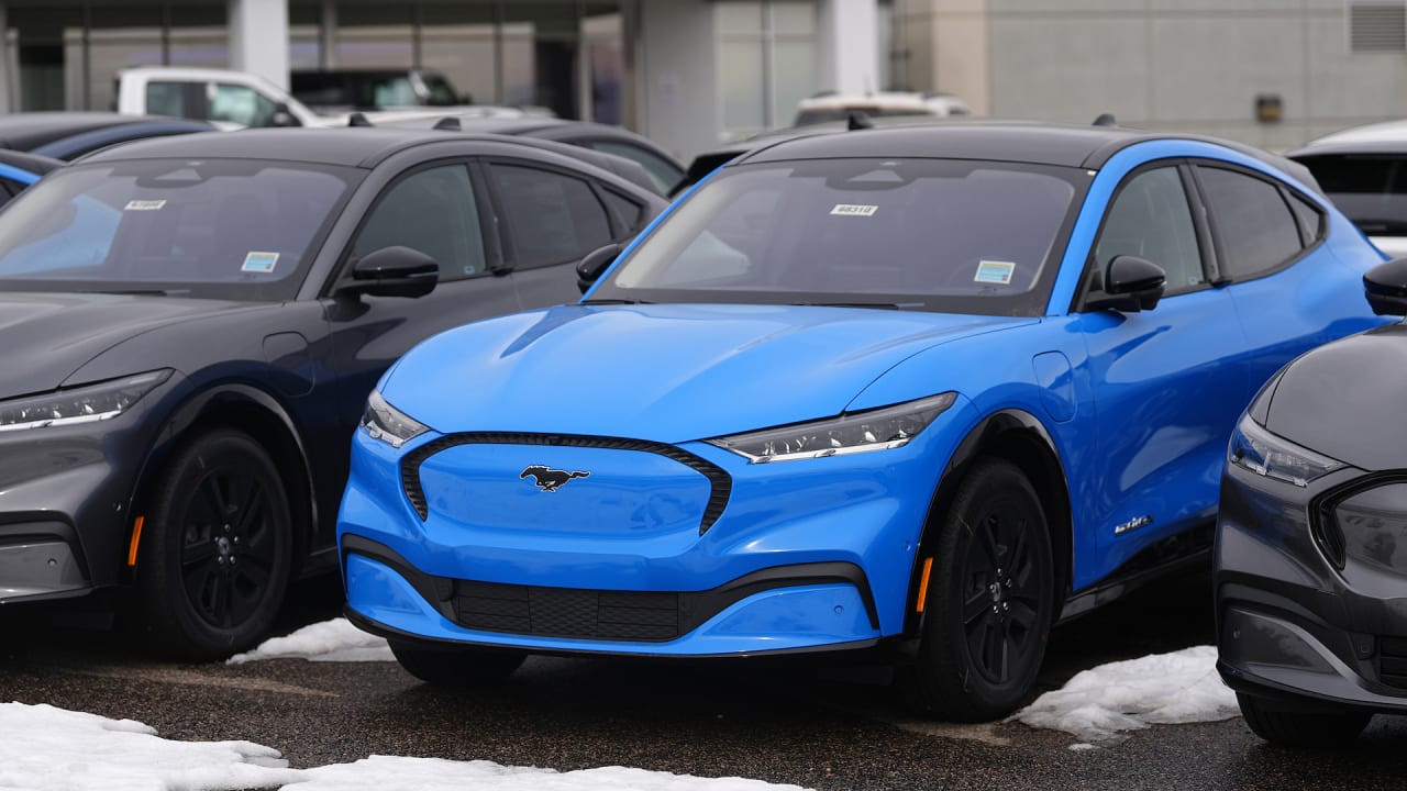 Car Dealers Push Epa To Abandon Stricter Vehicle Pollution Standards Car Dealers Push Epa To Abandon Stricter Vehicle Pollution Standards