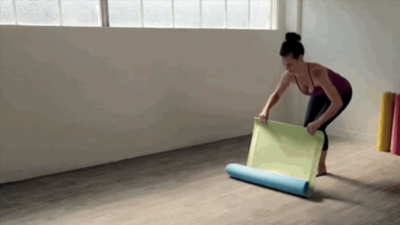 self rolling yoga mat