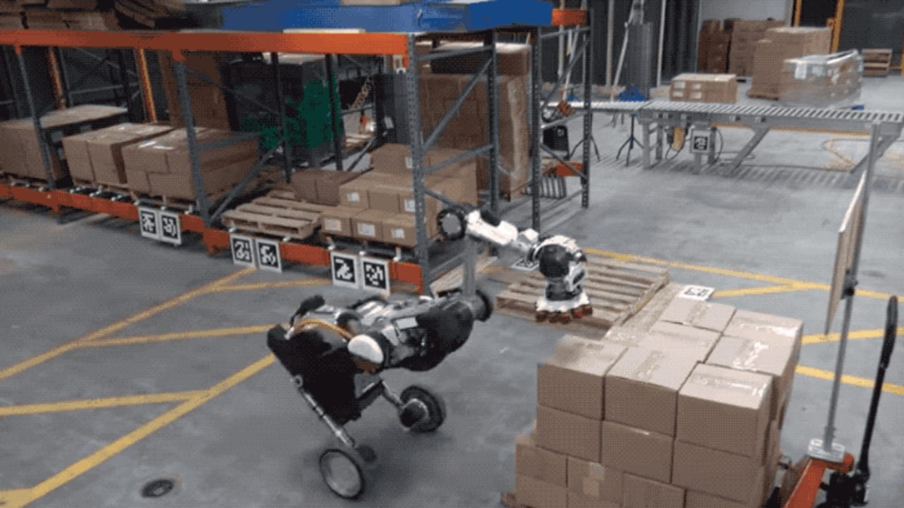 boston dynamics warehouse robot