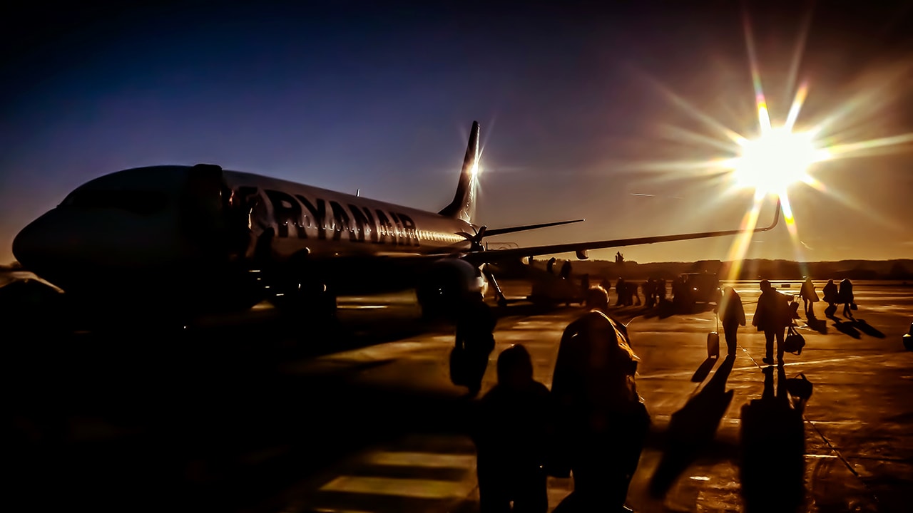 Ryanair passenger could get away with racist tirade as “name and shame” campaign picks up