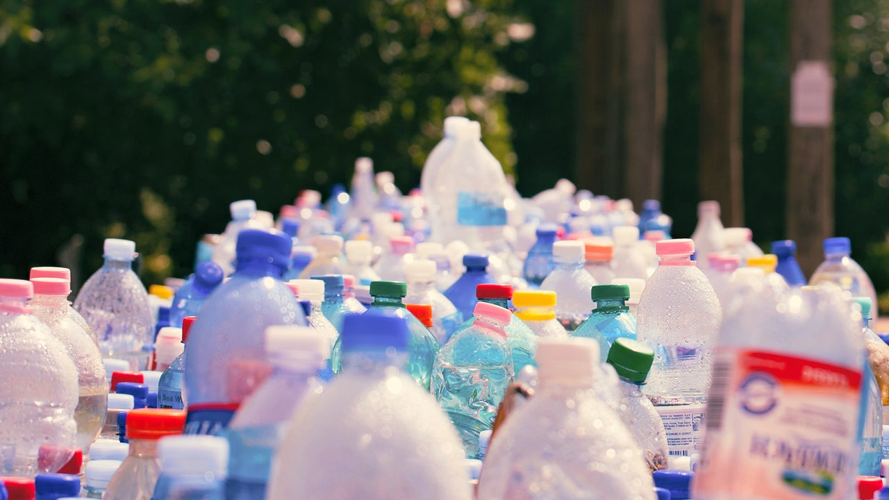 EU to ban plastic plates, cups, and cutlery by 2021
