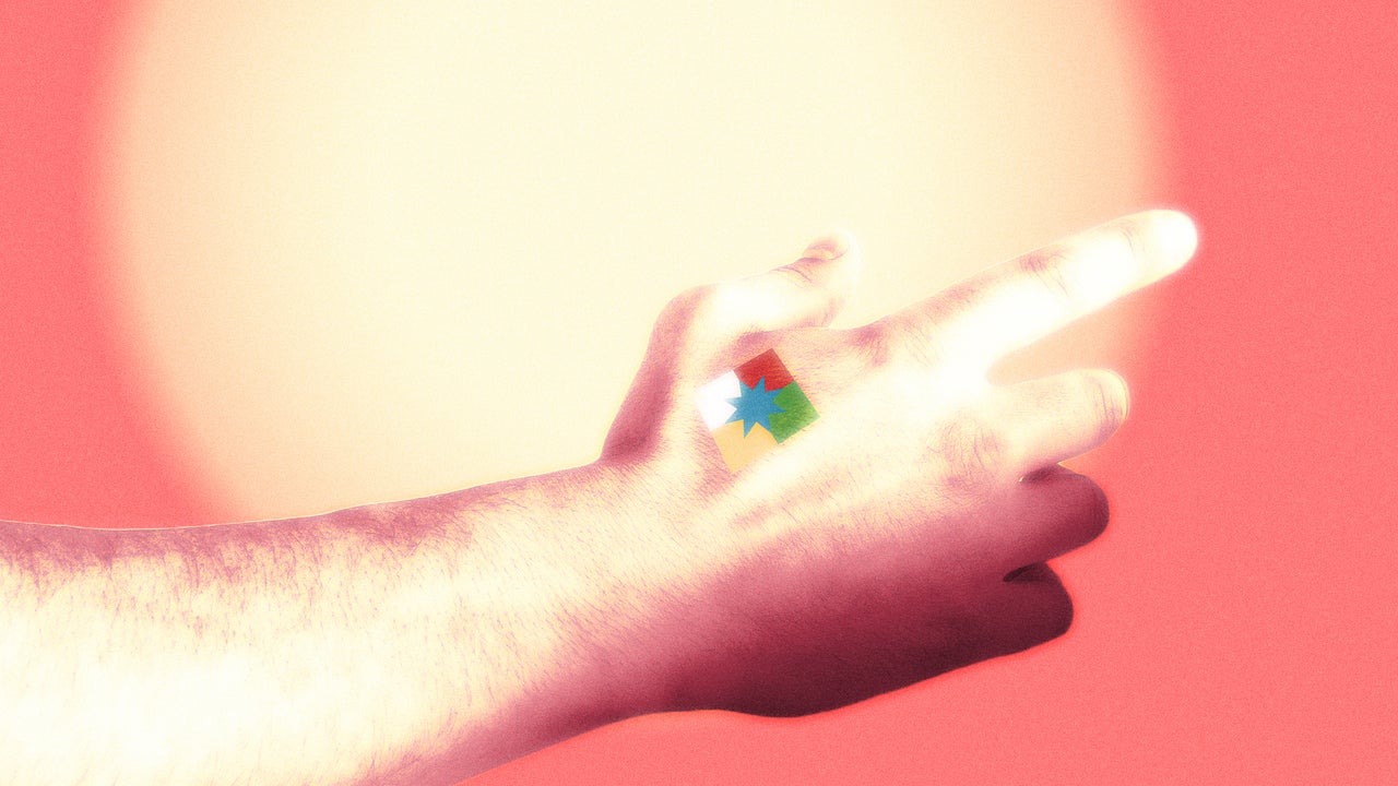 These tiny tattoos change color when you need to put on sunscreen