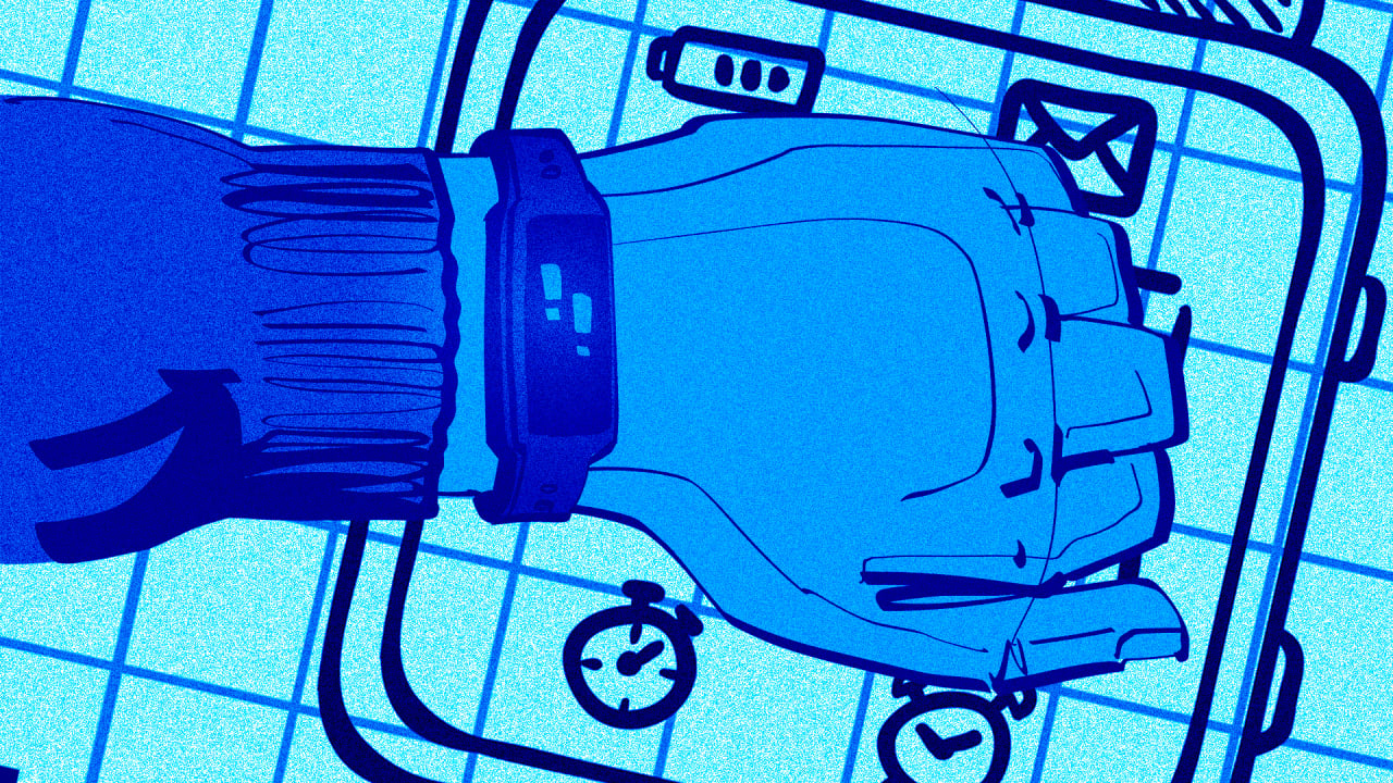 Why Facebook’s efforts to compete with Apple Watch and Fitbit are doomed