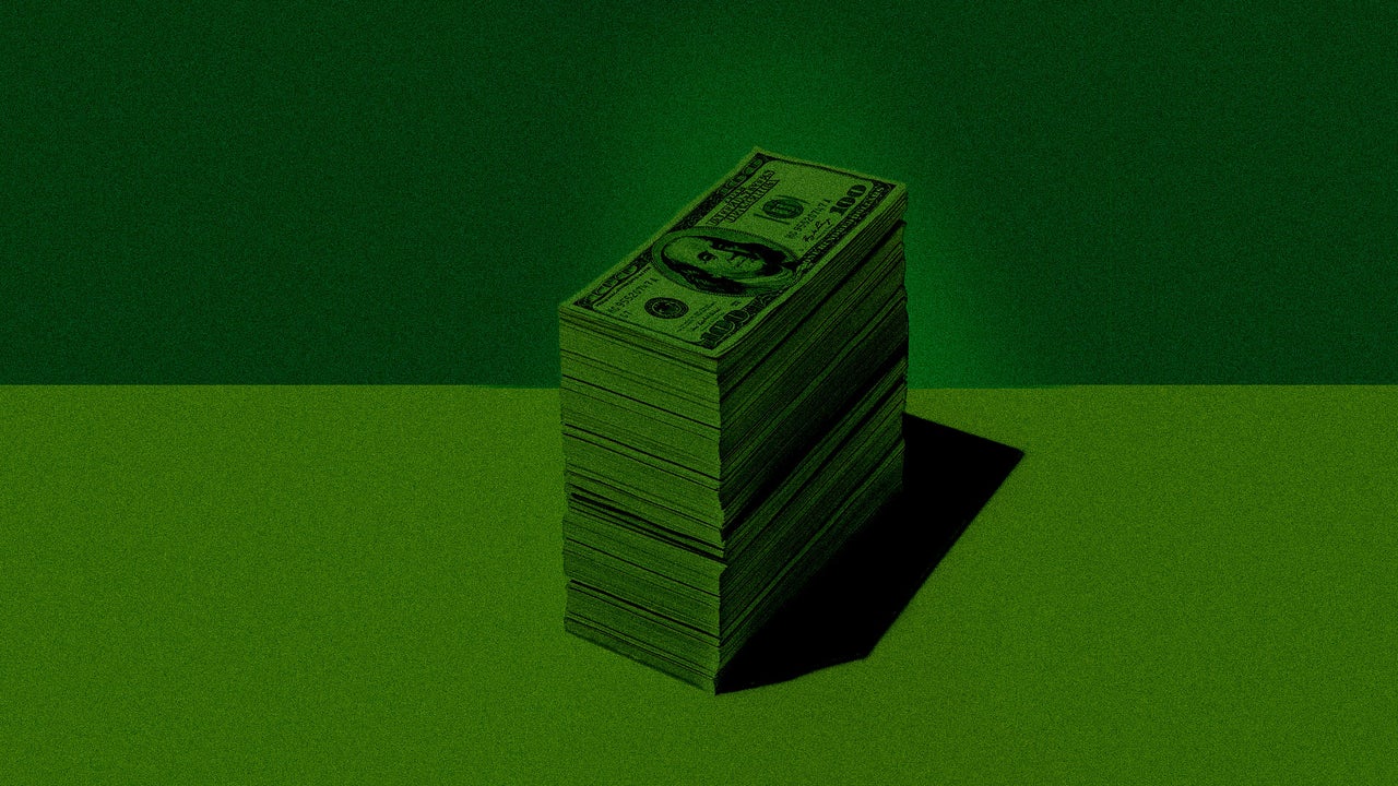 Here's how many global millionaires and billionaires there were in 2021