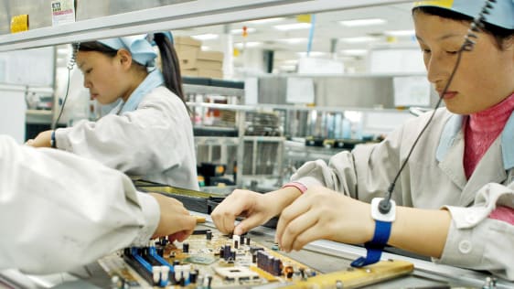A Day In The Life Of An iPhone Factory Worker