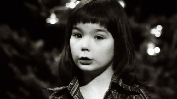 11-Year-Old Björk Reading The Nativity Story Will Grow Your Grinch-y Christmas Heart Three Sizes