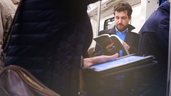 Here’s What The Most Successful People Read And Why