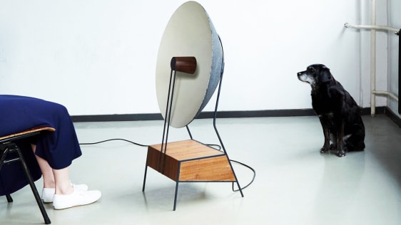 A Speaker Your Officemates Won’t Hate Directs Sound Like A Flashlight
