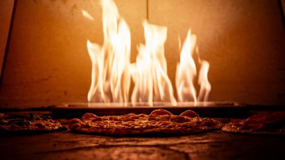 Italian physicists came up with an equation for “perfect pizza”