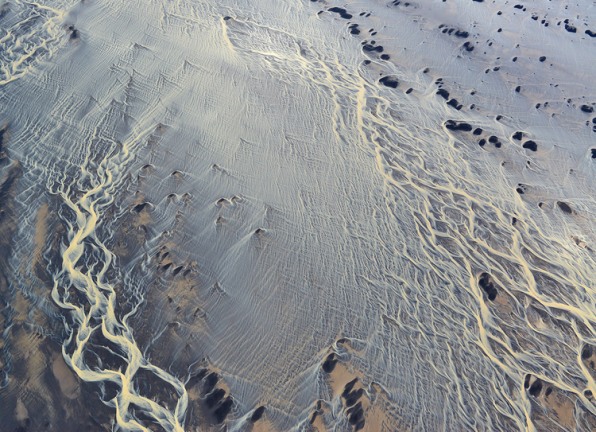 Aerial Photos Capture Icelandâ€™s Hypnotizing Rivers