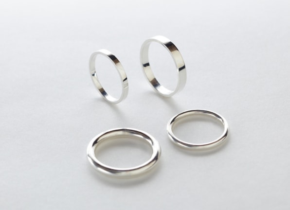 japan based torafu architects coated a ring in a thin layer of silver that rubs off over time to reveal a gold wedding band beneath - A Wedding Ring japan based torafu architects coated a ring in a thin layer of silver that rubs off over time to reveal a gold wedding band beneath - A Wedding Ring