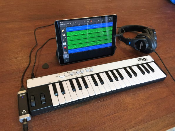 Does ipad pro have garageband 2