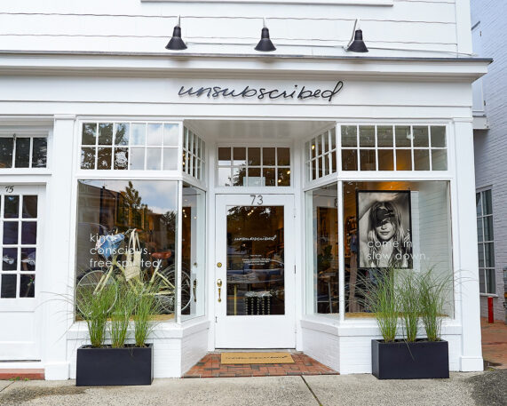 Iconic Mall Brand American Eagle Just Opened A Bougie Boutique In