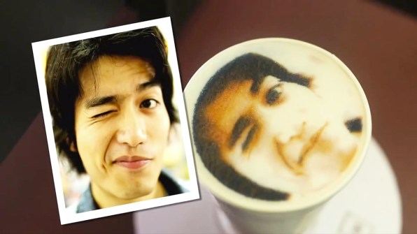 Omzet munitie Zinloos Caffeine Selfie: This Coffee Shop Prints Your Face In Foam