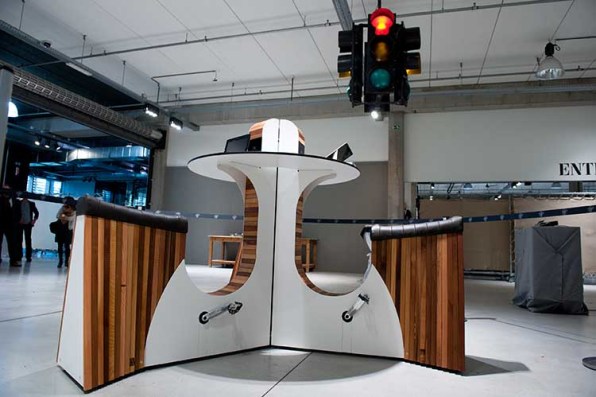 These Cycling Desks Charge Your Phone And Your Muscles While You Work WeWatt