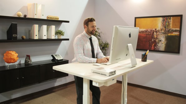 sit down and standing desk