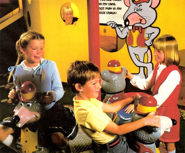 Robots Pizza And Sensory Overload The Chuck E Cheese Origin Story