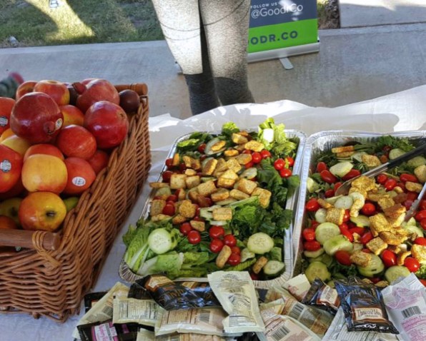 This App Delivers Leftover Food To The Hungry Instead Of To The Trash