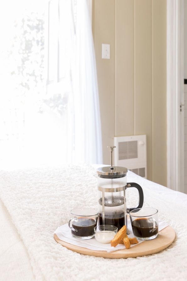 Instagram or AC? Airbnb says vacationers want these amenities the most