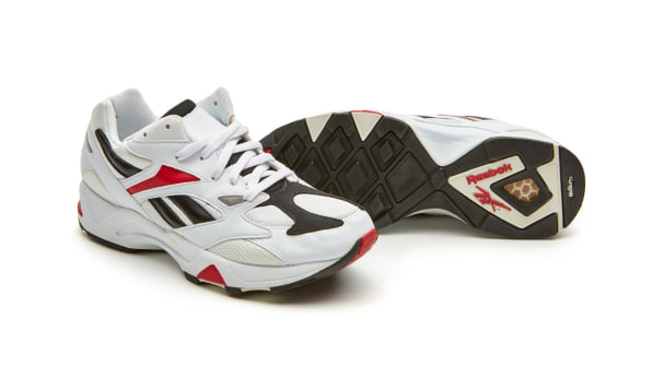 old school reebok tennis shoes