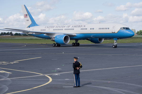 A First Look At Trump S Terrible New Design For Air Force One