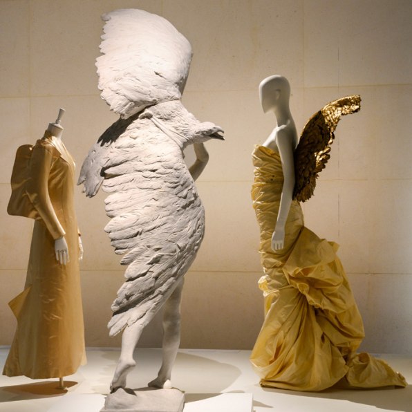 Dos a la Mode exhibit shows fashion's obsession with backsides