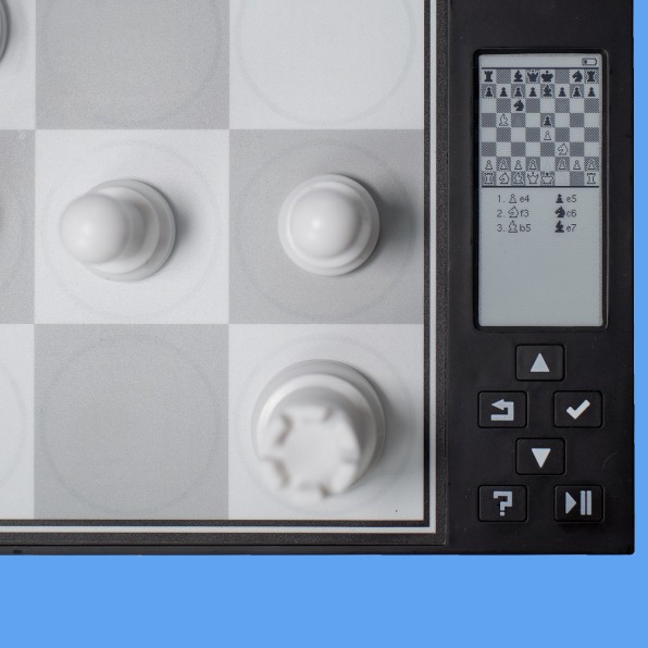  AORGRE Intelligent International Chess, Man-Machine Game  Electronic Board Chess with HD Electronic Ink Screen, Three New Modes, 20  Challenging Levels, Can Be Restored, Improve Your Chess Skills : Toys &  Games