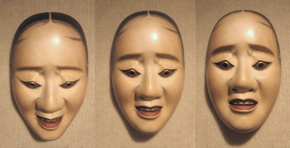 i 1 90548134 the fascinating origins of lady gagaand8217s mask at the vmas As origens das máscaras de Lady Gaga nos VMAs