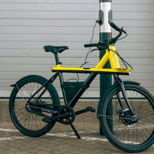 vanmoof charging