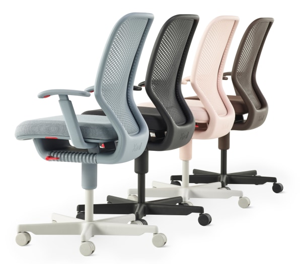 12-90759890-marc-newson-designed-his-knoll-task-chair-for-life-not-end-of-life.jpg