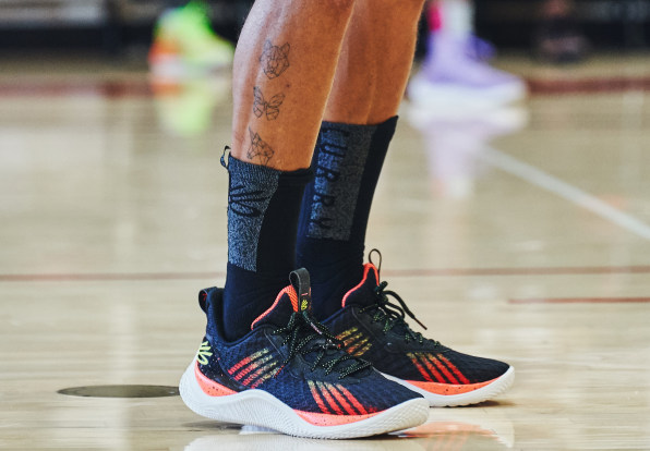 NBA All Star and GoldenState Warriors Guard Stephen Curry creates special  Under Armour shoe in memory of Craig Sager. #StayingSagerStrong - Sager  Strong Foundation