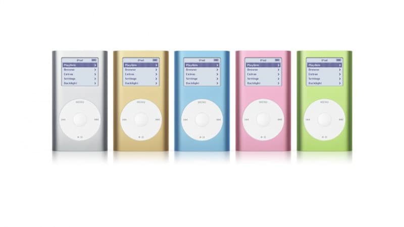 The smaller version of the iPod Classic had a stainless steel casing and came in five different colors. It also introduced the popular click wheel.