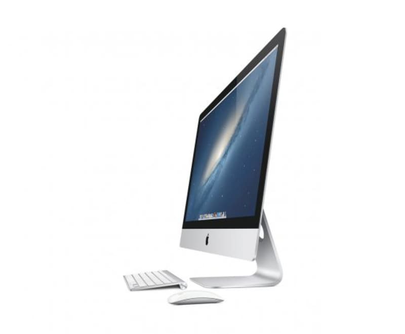 The new iMacs dropped a staple of desktop computing: the optical drive marking a shift from physical discs to digitally available software. Just 5mm at its thinnest point, it was notoriously difficult to dissect but took up little space on the desk top.