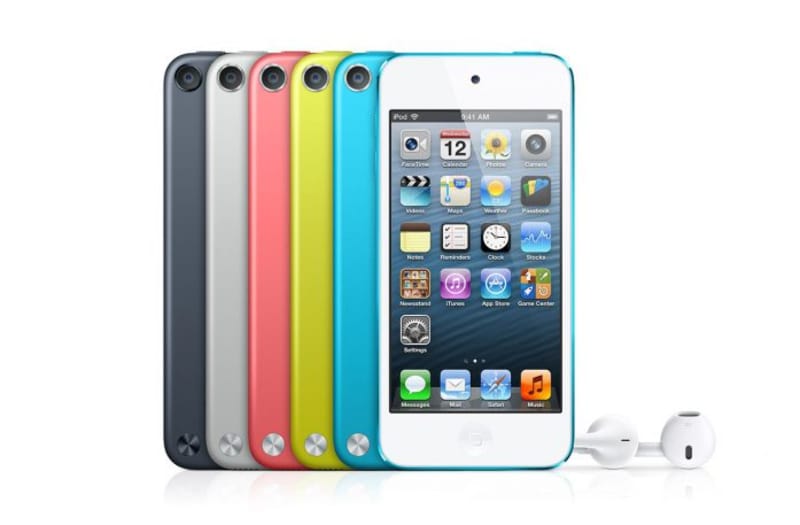 Using Apple’s new Lightning USB port, the 5th generation of iPod Touch had colors that matched the iPod Nano, running iOS 5.