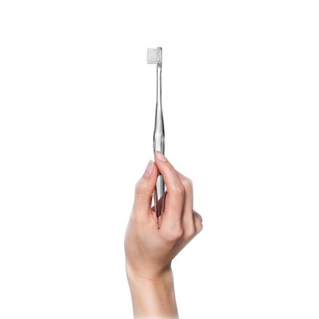 This Toothbrush Cleans Your Teeth With Nanotechnology